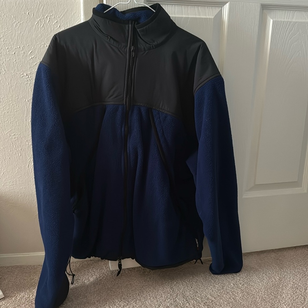 Warm freeze full zip up.